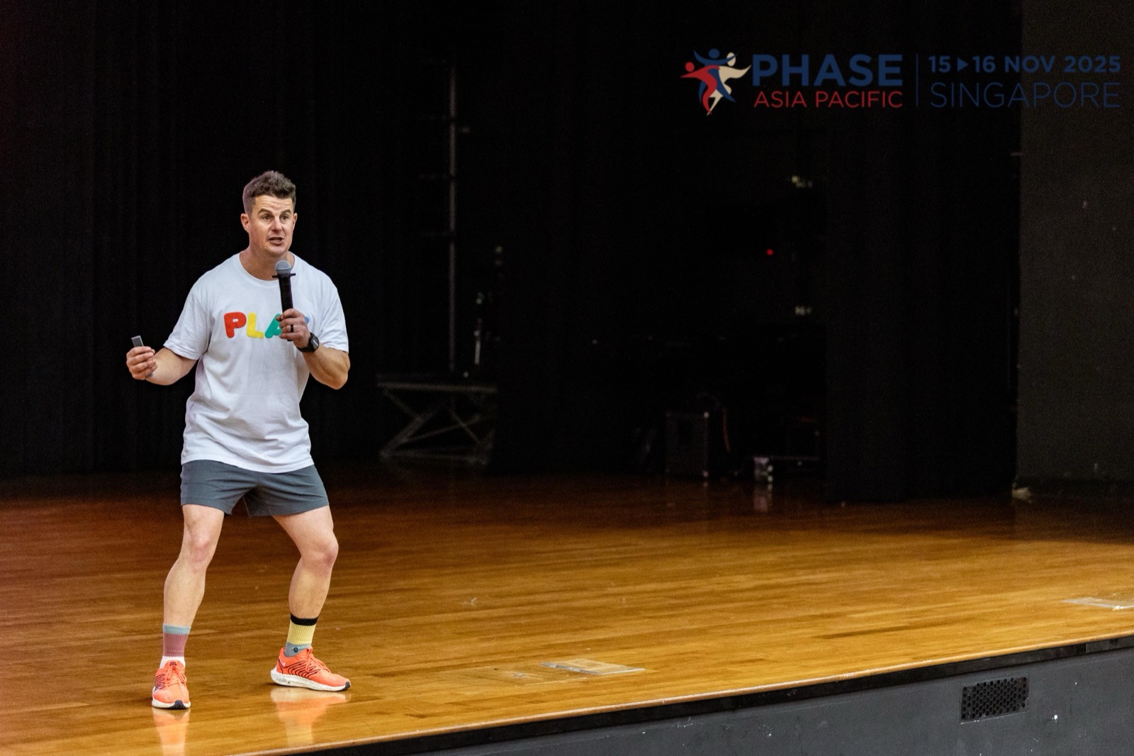 Dale Sidebottom presenting at a teacher workshop